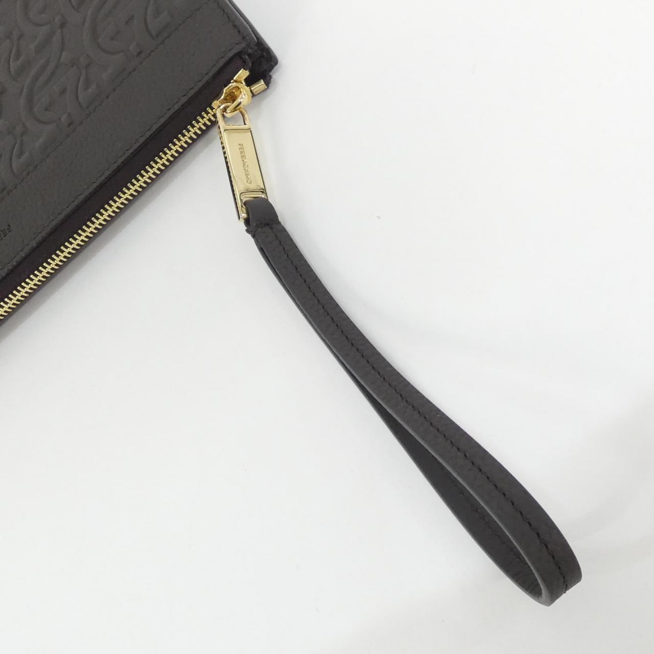 サルヴァトーレフェラガモ 24 1483 バッグ