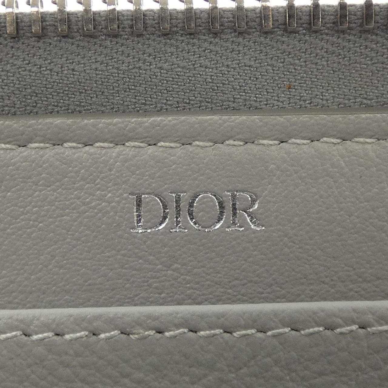 ディオール DIOR CD DIAMOND WALLET