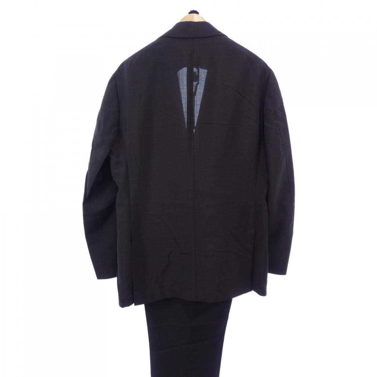 ブリッラ Brilla スーツ