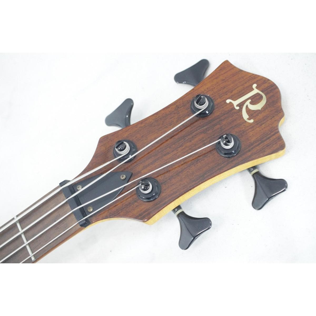 B.C.RICH  MOCKINGBIRD BASS 780JE