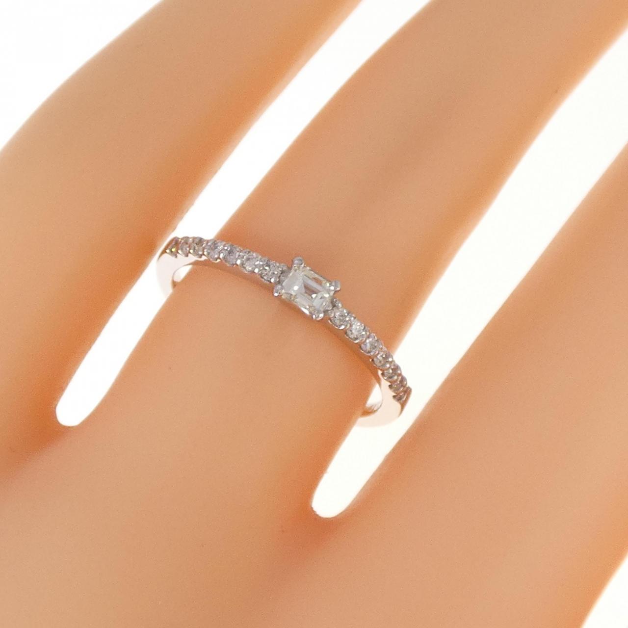 [BRAND NEW] PT Diamond Ring 0.09CT