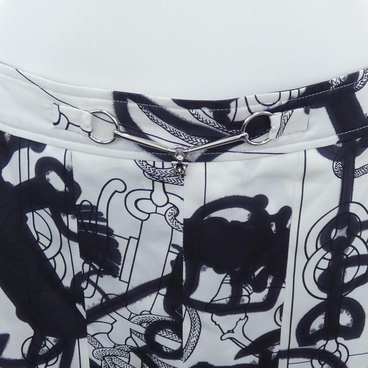 エルメス HERMES CLIQUETIS TATTOO AQUARELLE 2E0305DW ツイルレーヌ スカート