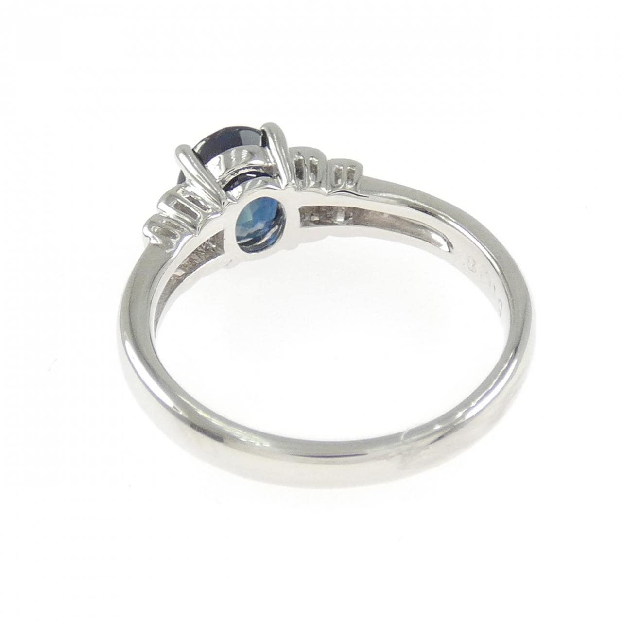 PT900 サファイヤ リング 1.57CT