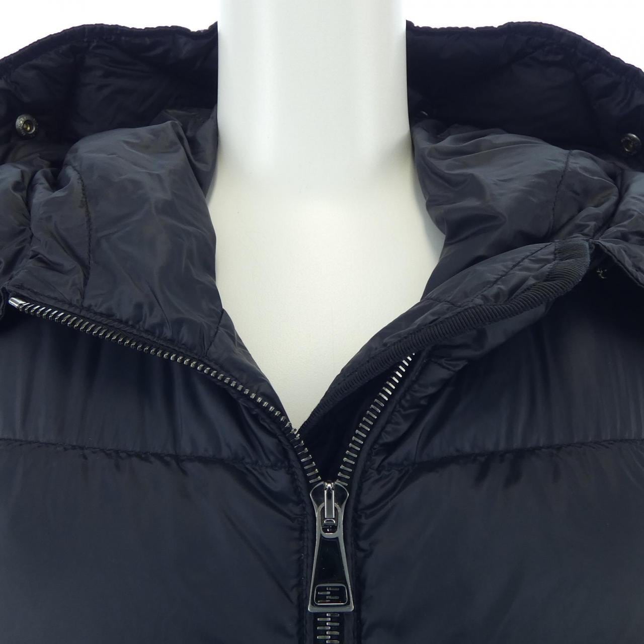 MONCLER MONCLER Down Coat