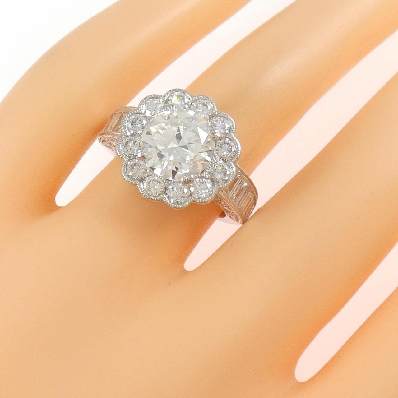 PT900 ダイヤモンド リング 2.177CT J SI1 Good