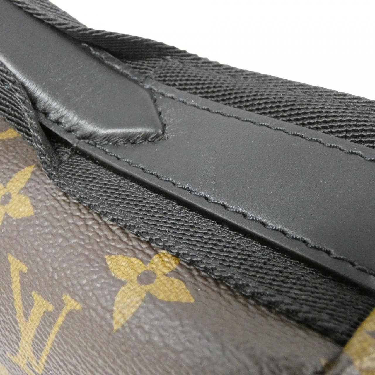 LOUIS VUITTON Monogram Macassar LV Trail 邮差包 M46972 单肩包