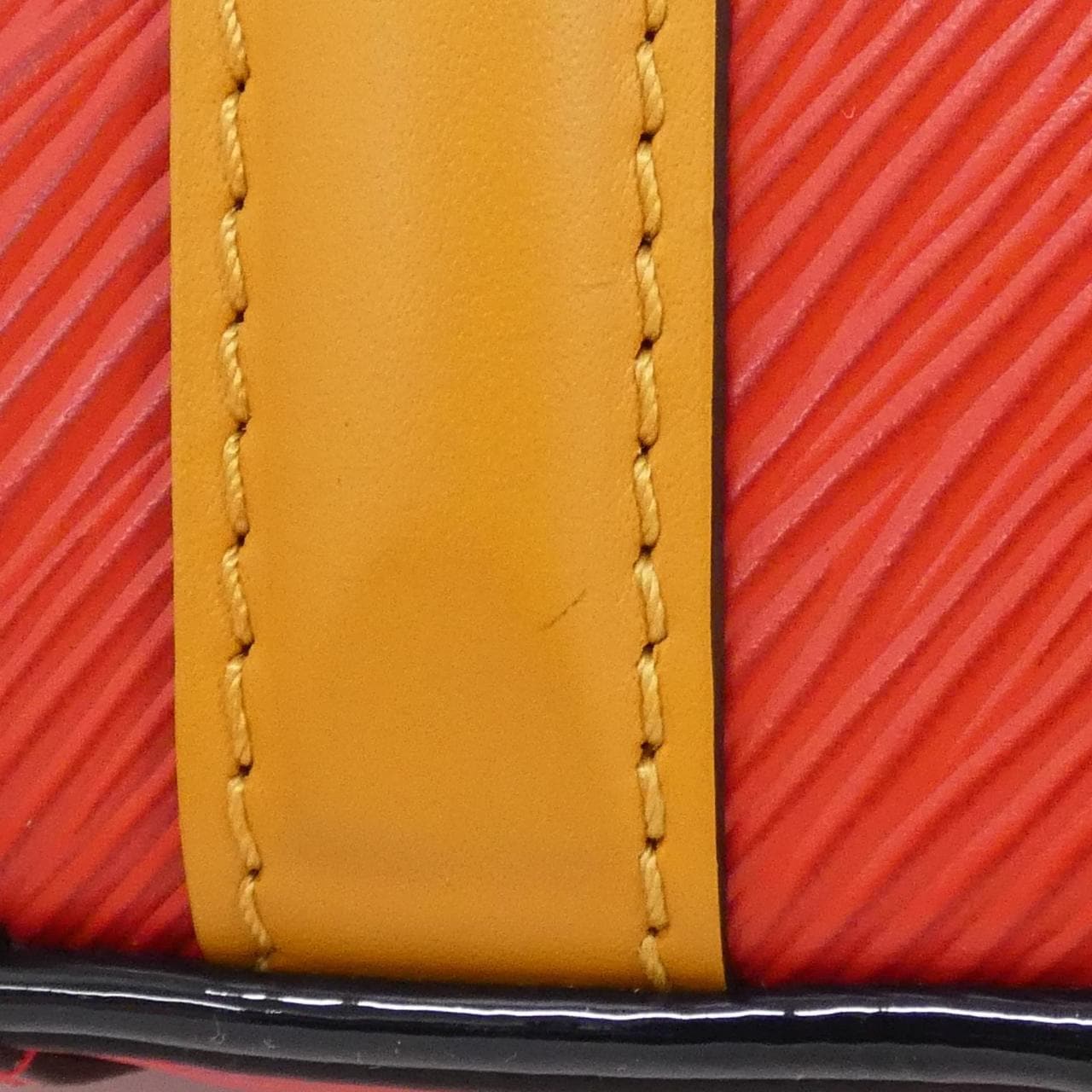 LOUIS VUITTON Epi Valisette BB M55524 单肩包