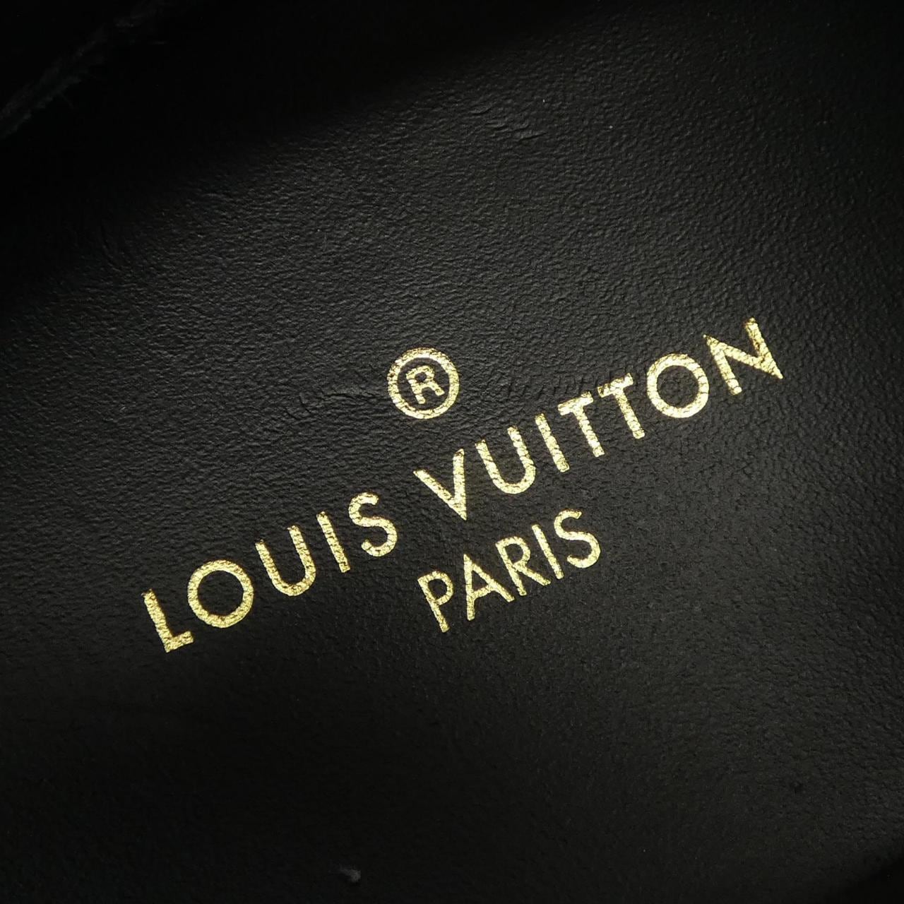 LOUIS VUITTON Vuitton Runaway Line Sneakers