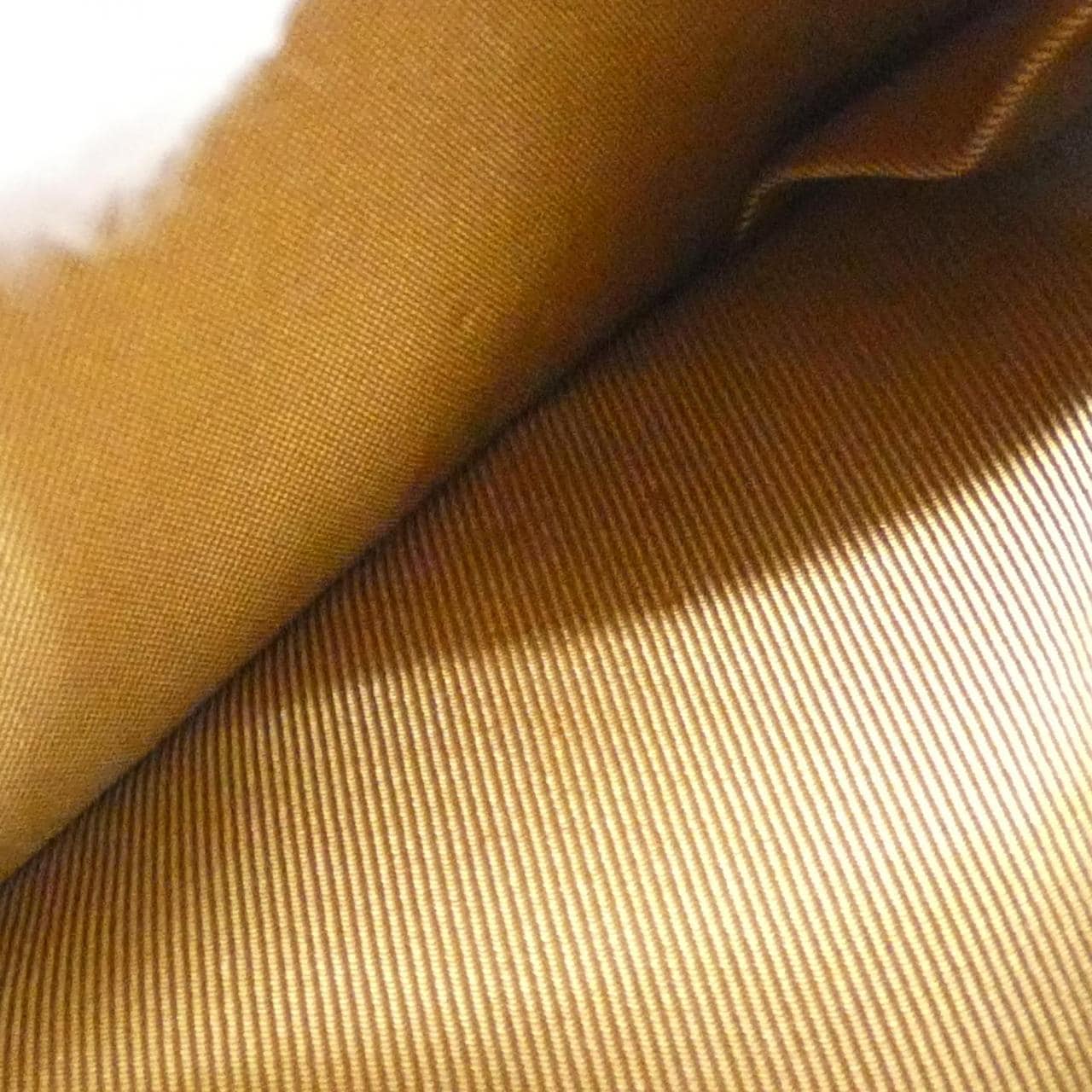 エルメス EN LIBERTE シルク イン コンパクト 084541CK 財布