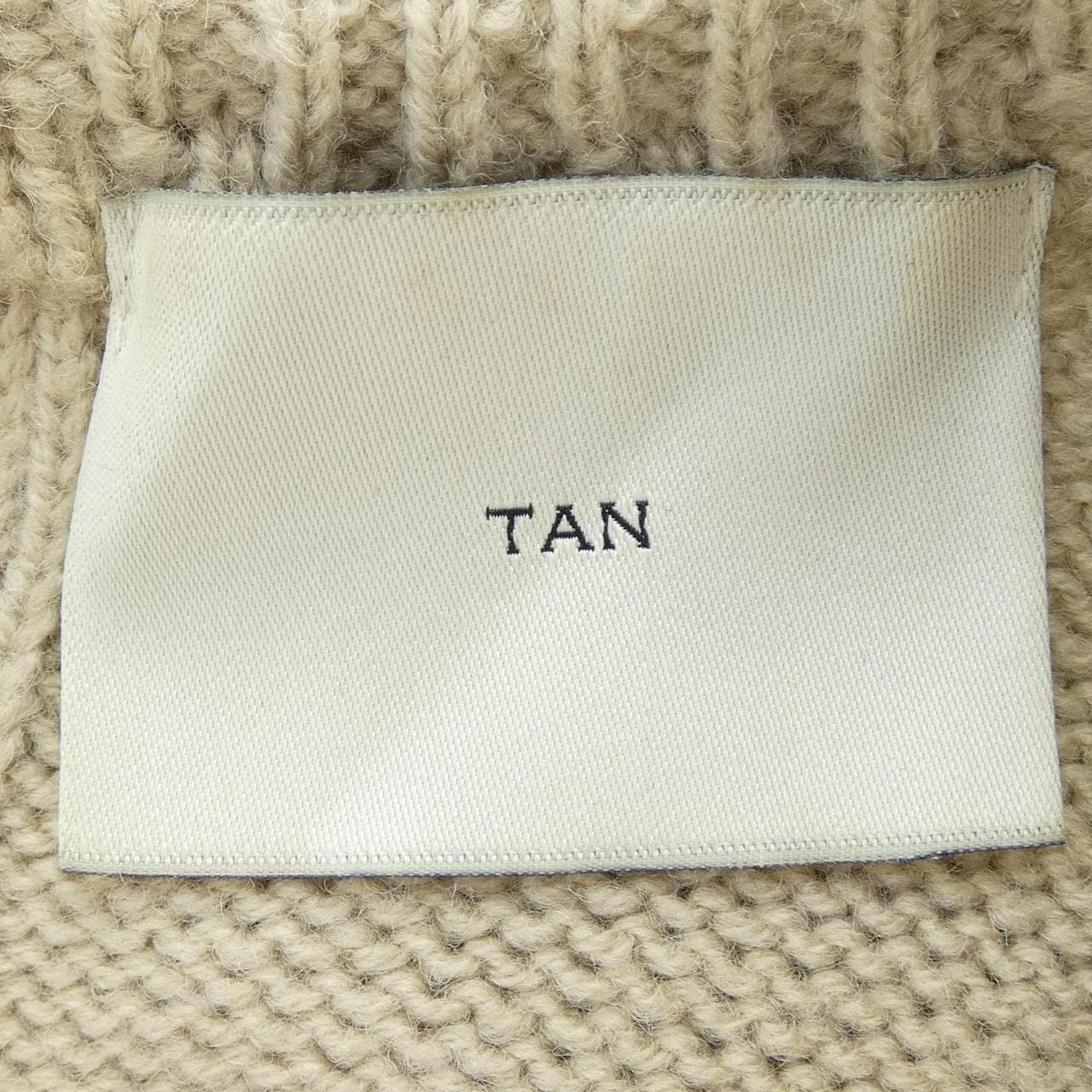 タン TAN ニット