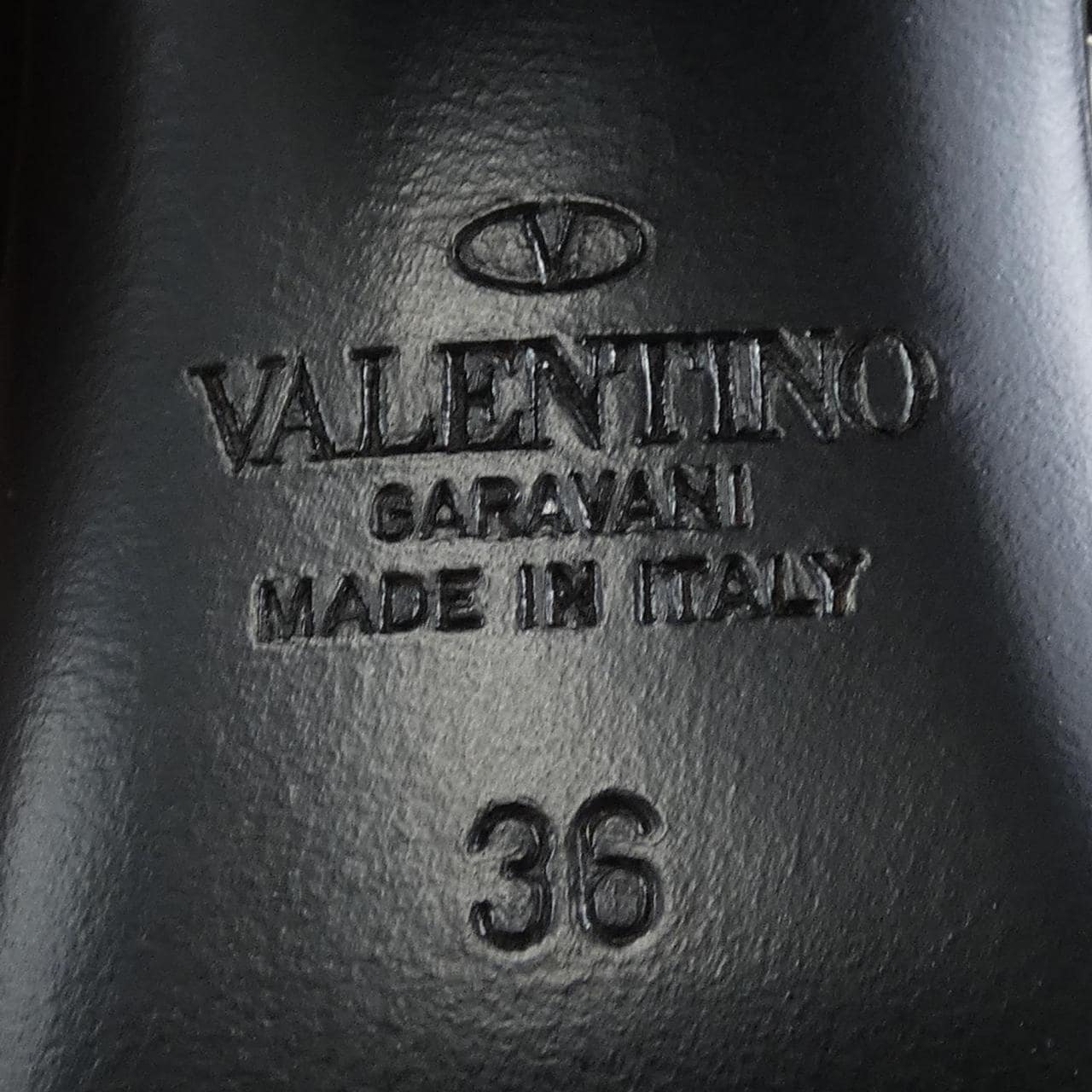 ヴァレンティノガラヴァーニ VALENTINO GARAVANI パンプス