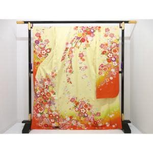 振袖　友禅加工刺繍入り　ボカシ染