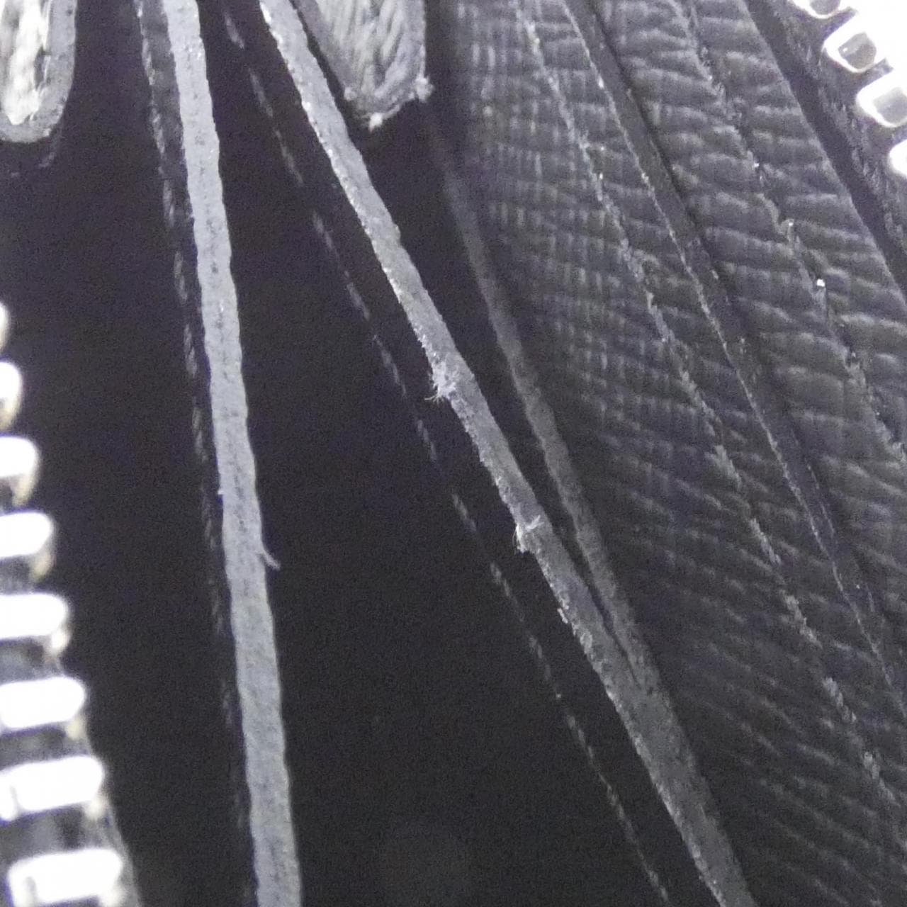 ルイヴィトン タイガ ジッピー コインパース M30511 コインケース