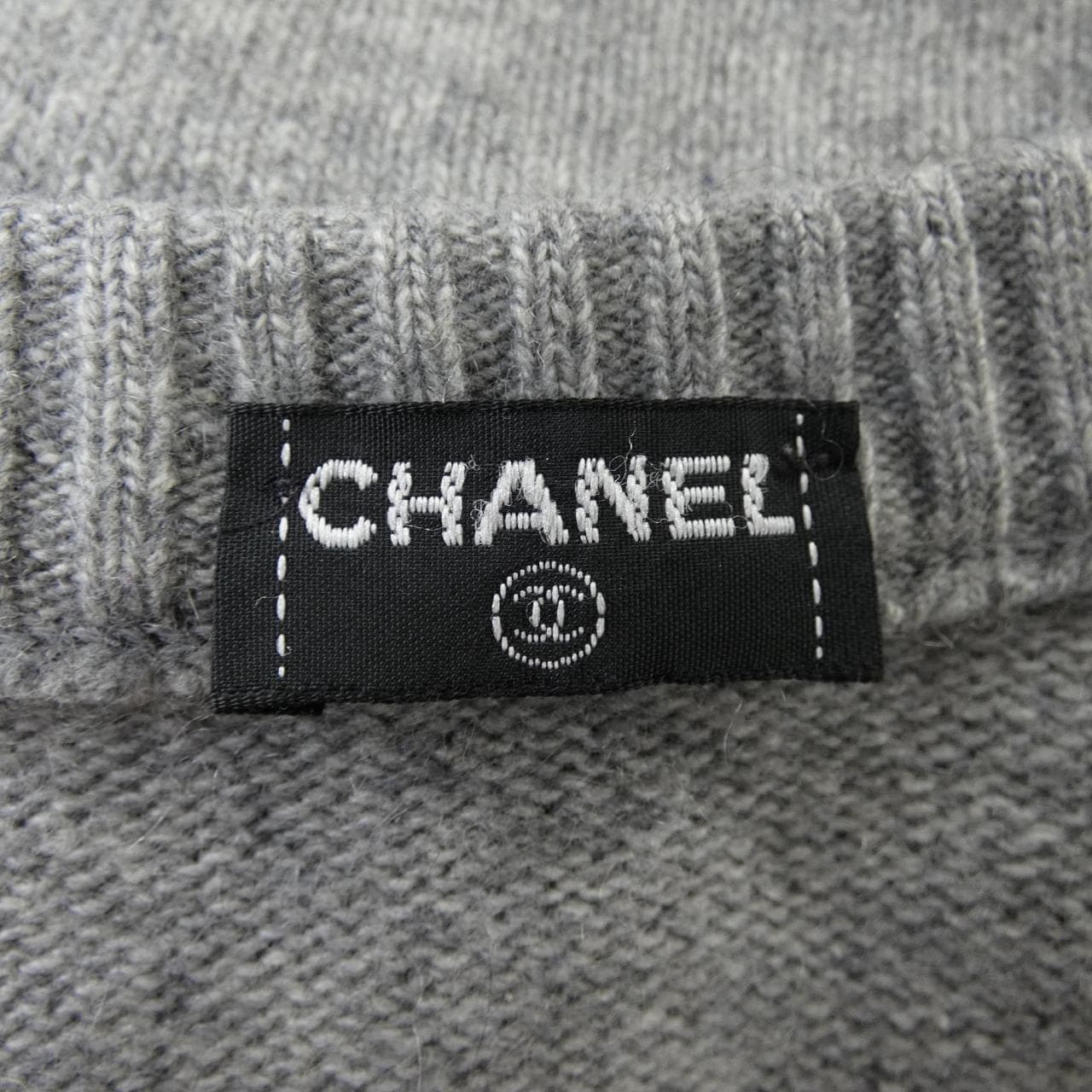 【ヴィンテージ】シャネル CHANEL MADE IN SCOTLAND クローバーボタン カーディガン