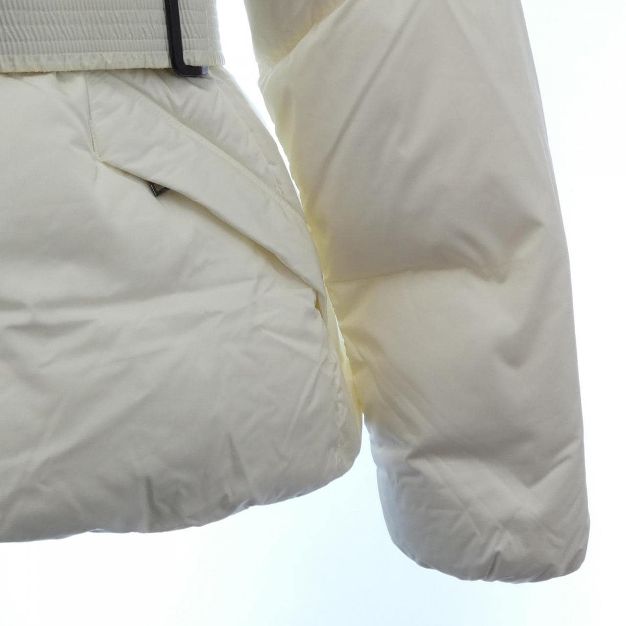 モンクレール MONCLER ALOES ダウンジャケット