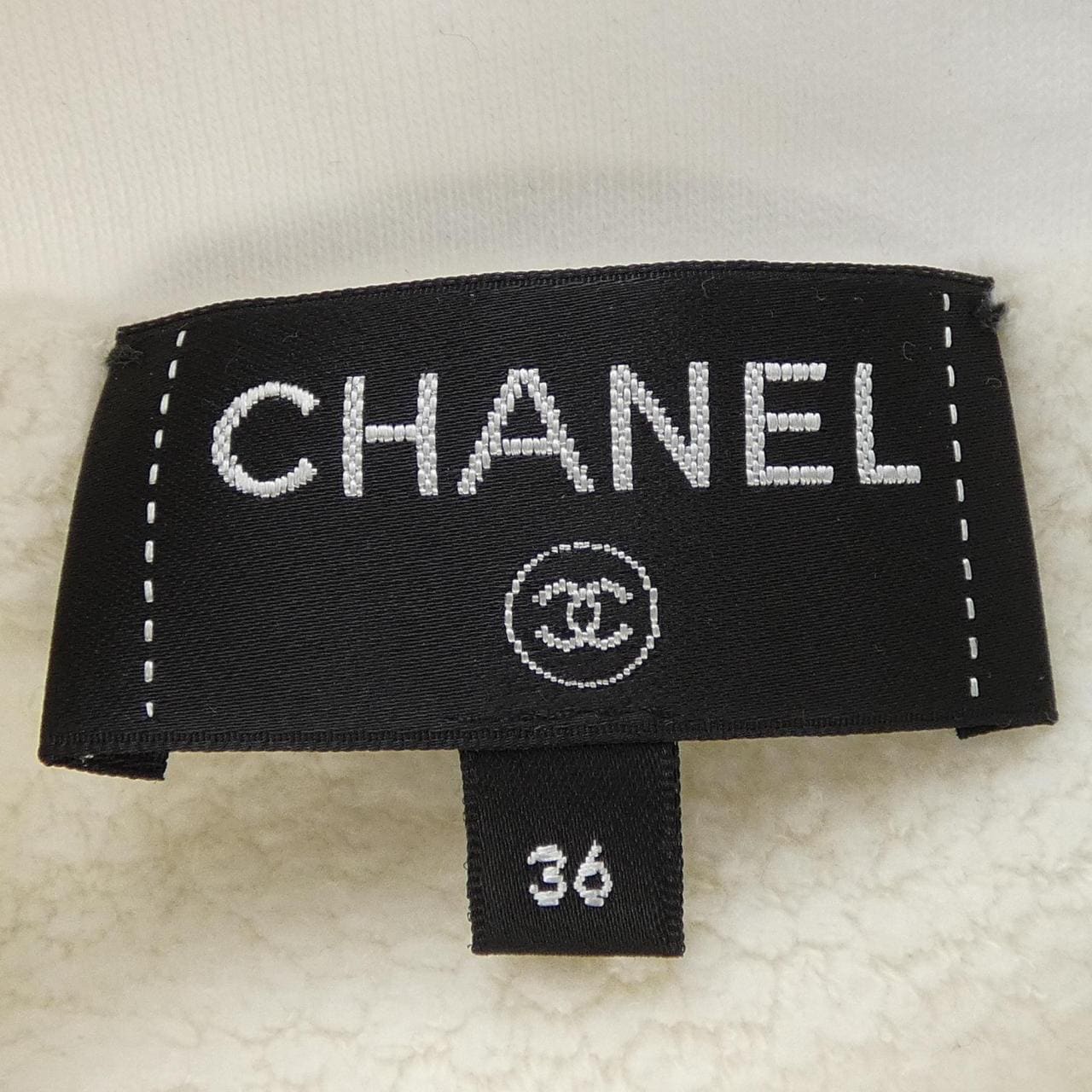 シャネル CHANEL P70641K10205 スウェット