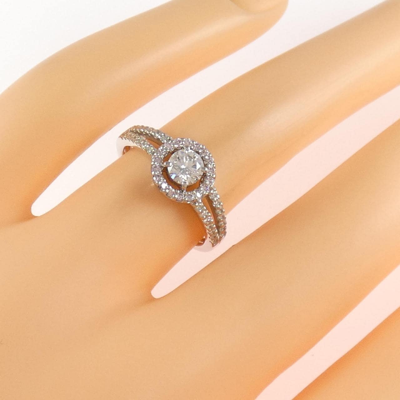 PT900 ダイヤモンド リング 0.307CT E VVS1 EXT