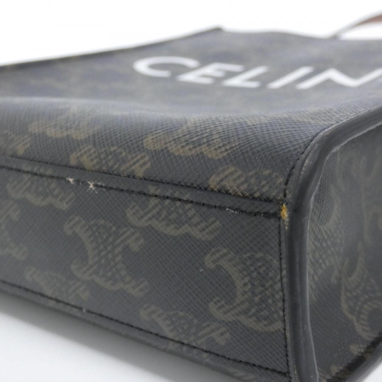 セリーヌ ミニ バーティカル カバ 194372BZK バッグ