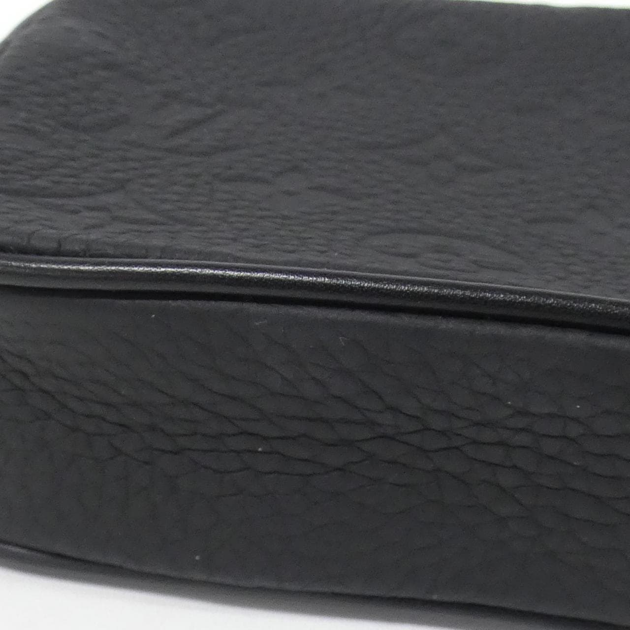 ルイヴィトン トリヨン モノグラム ポシェット ヴォルガ M53550 バッグ