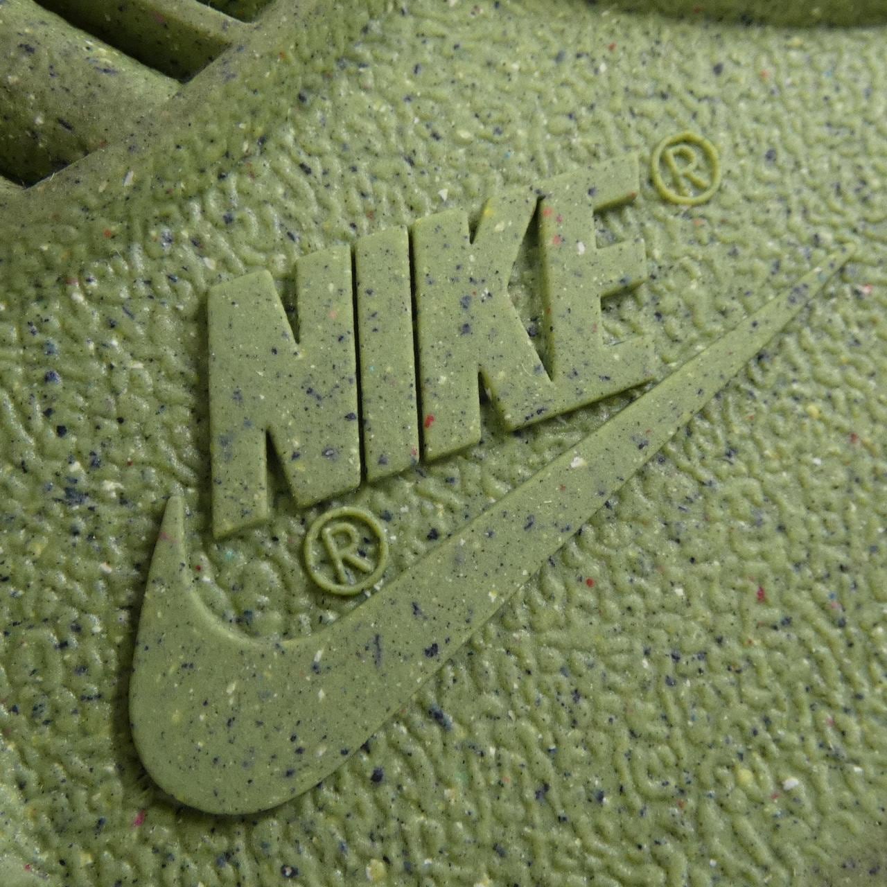 ナイキ NIKE スニーカー