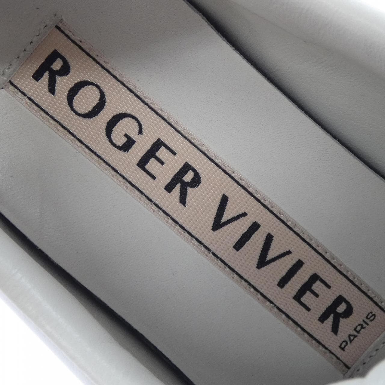 ロジェヴィヴィエ ROGER VIVIER RVW68734610JUSB001 スニーカー