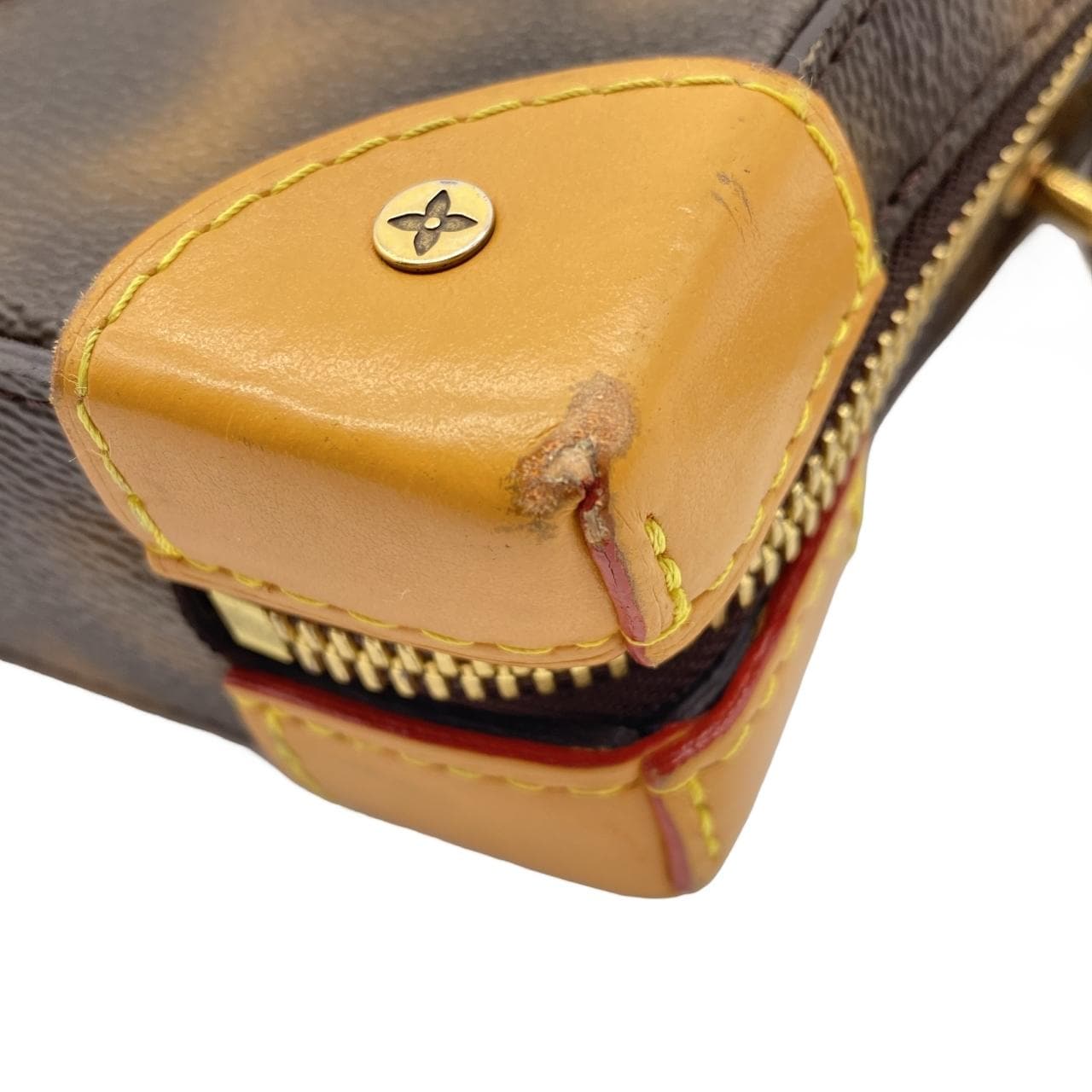 ルイヴィトン ディス イズ ノット モノグラム ソフトトランク M81580 ショルダーバッグ