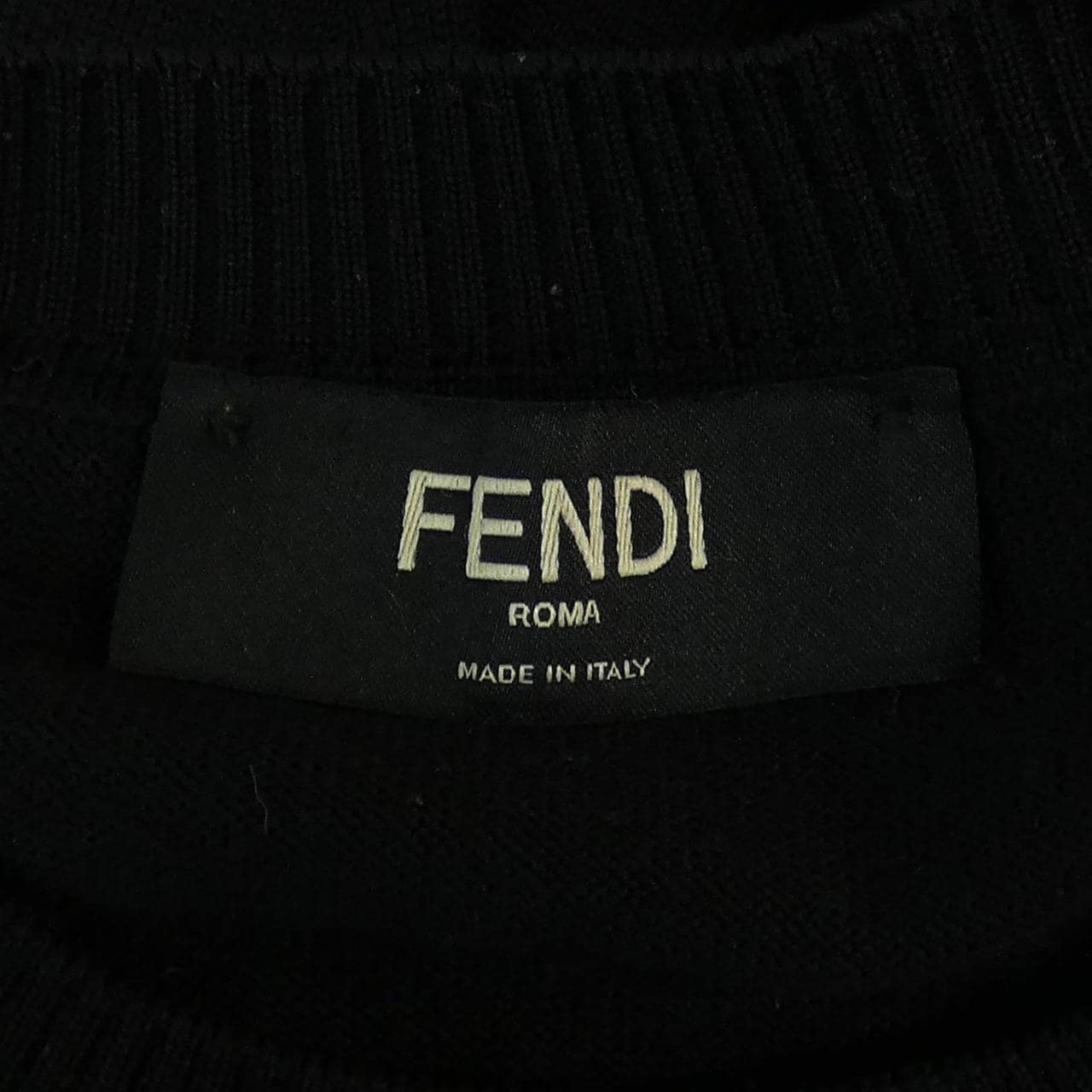 フェンディ FENDI FZY131 AE3Y ニット