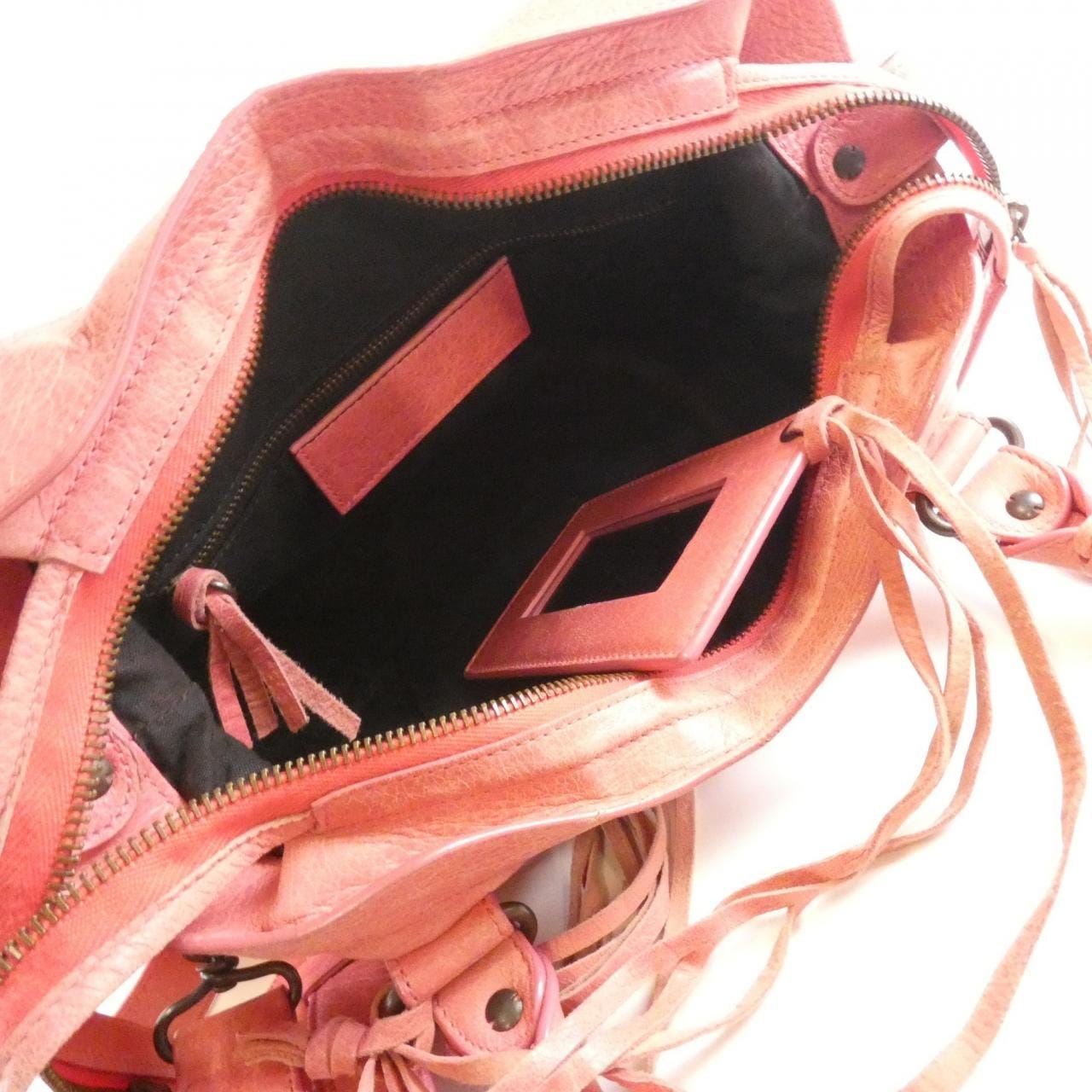 バレンシアガ THE TOWN 240579 D94JT バッグ