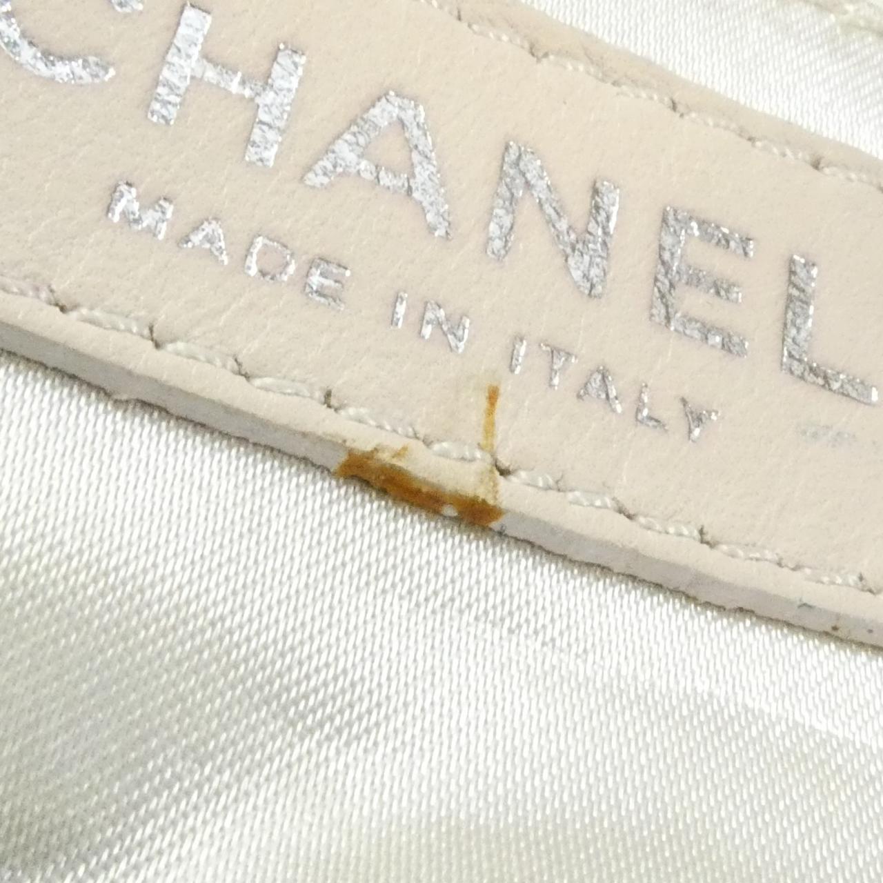 シャネル ショルダーバッグ