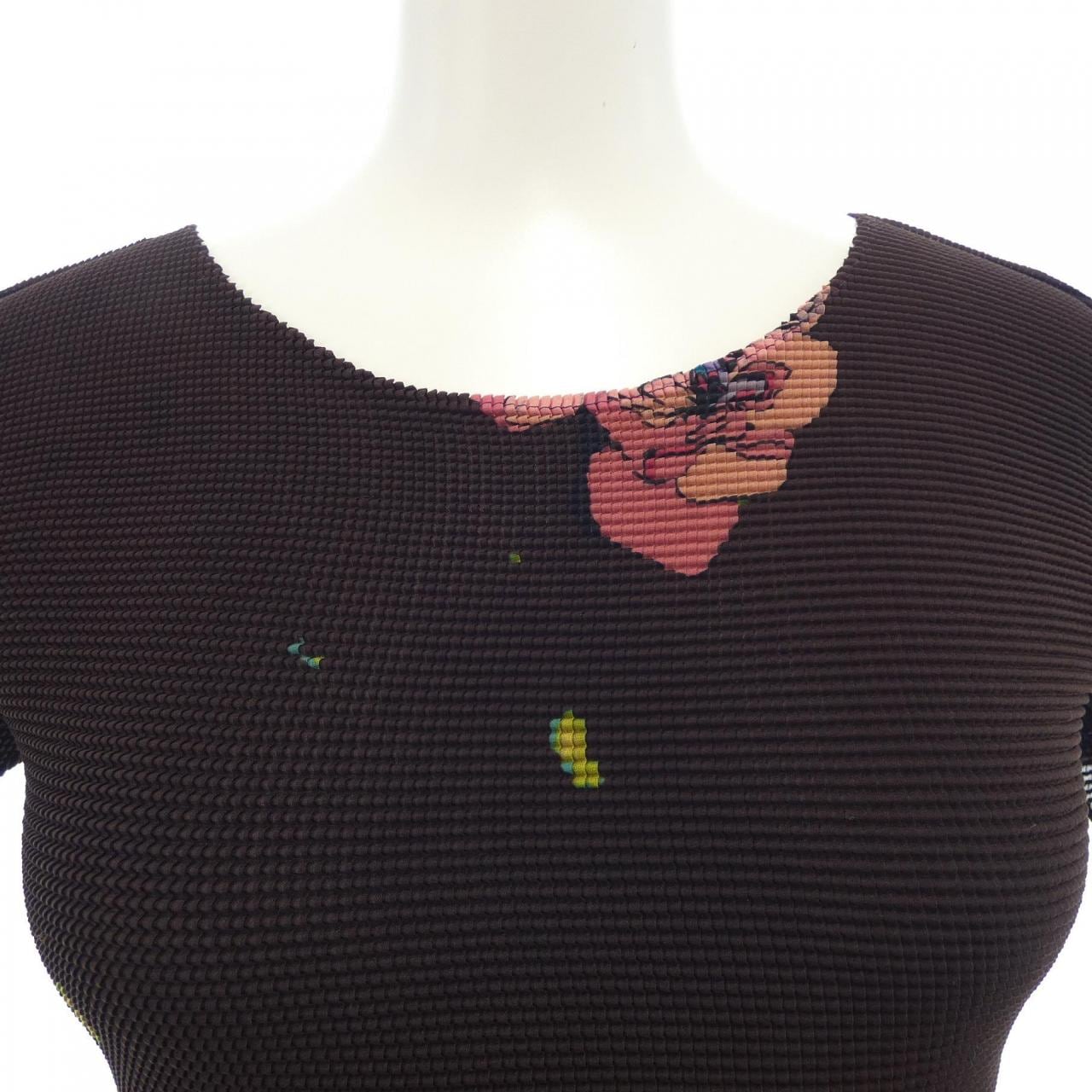 ミーイッセイミヤケ me ISSEY MIYAKE MI41FK246 トップス