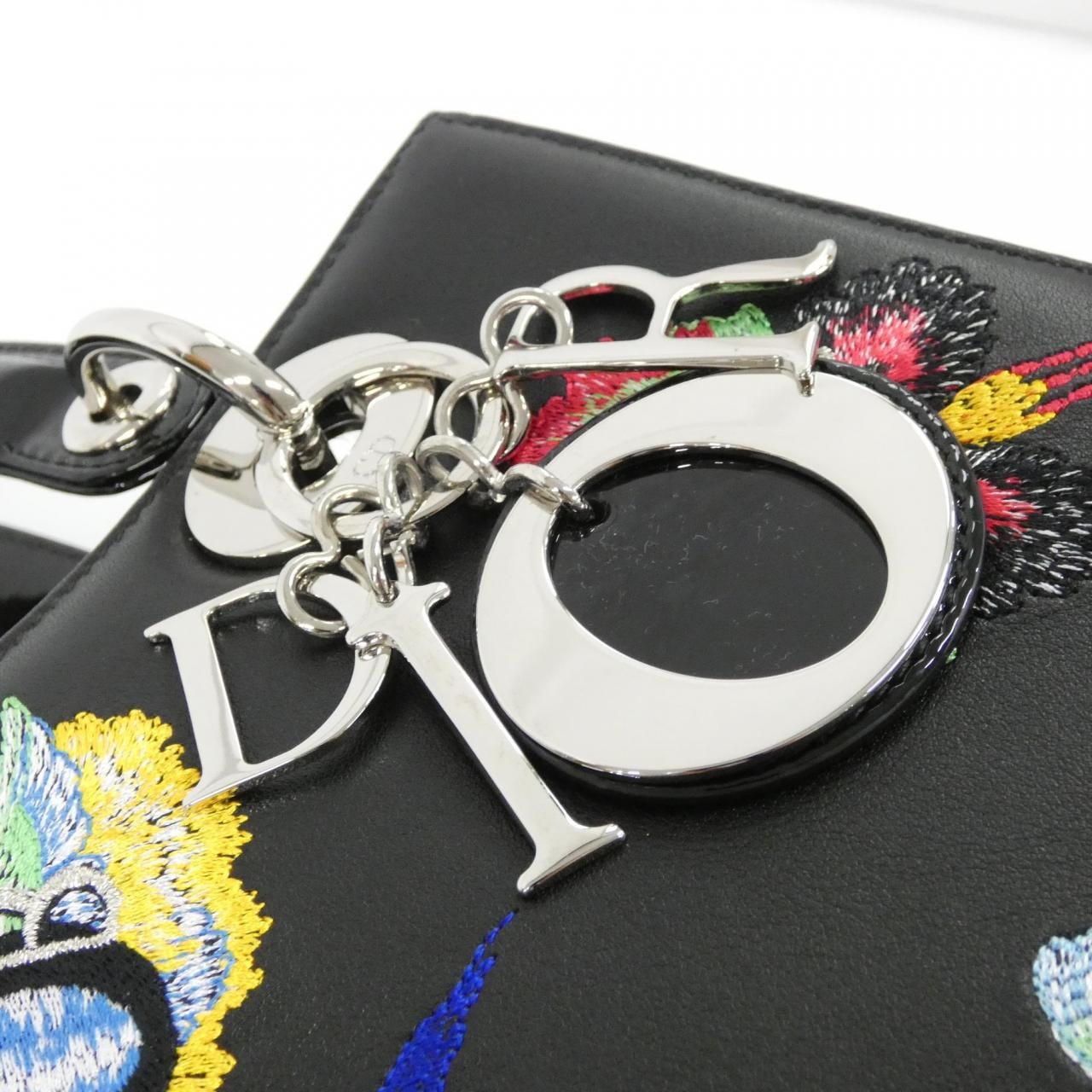 クリスチャンディオール レディ ディオール ミディアム M0550PJAB バッグ