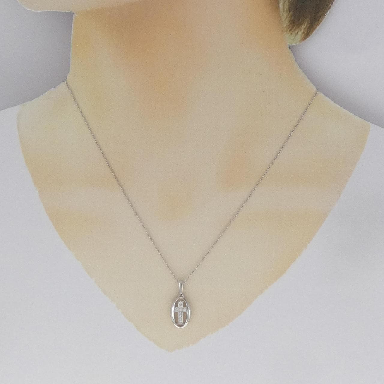 K18WG クロス ダイヤモンド ネックレス 0.06CT