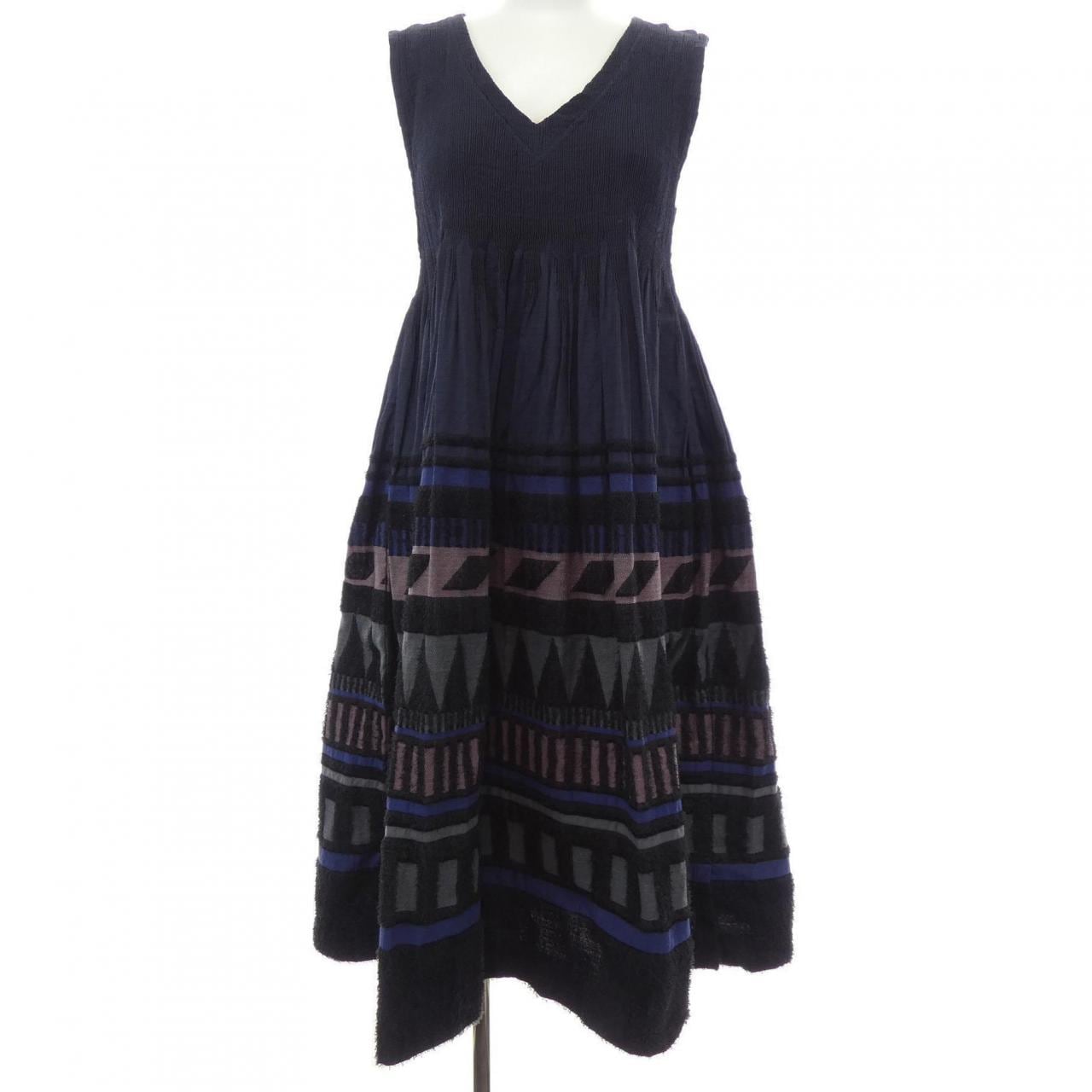 ミーイッセイミヤケ me ISSEY MIYAKE MI83FH641 ワンピース