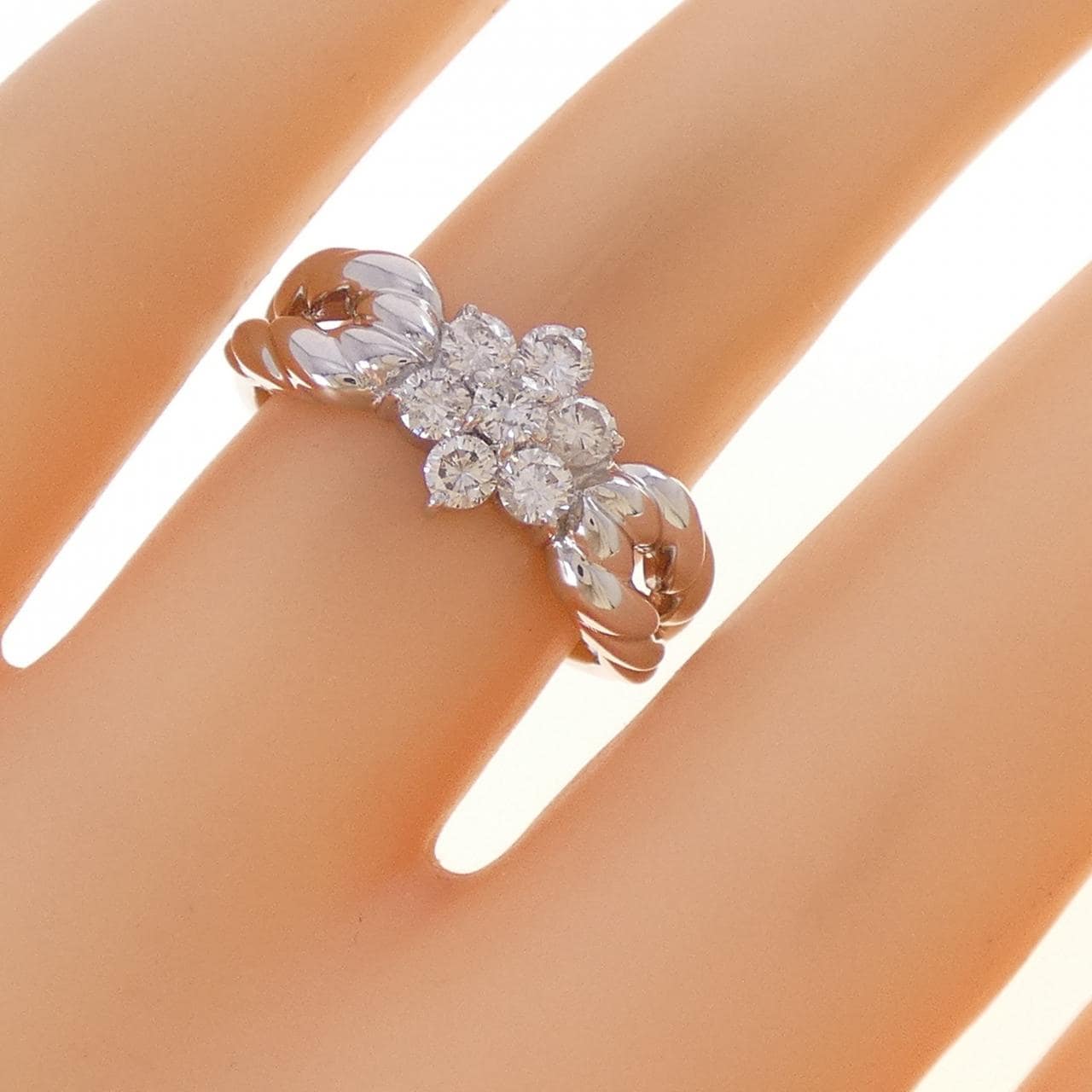 PT900 フラワー ダイヤモンド リング 0.50CT