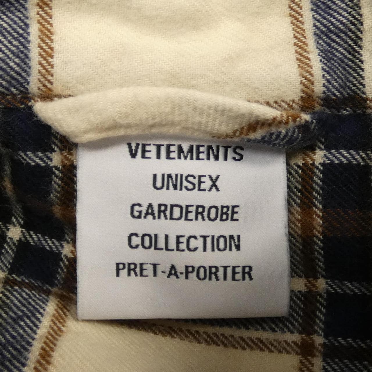 ヴェトモン VETEMENTS UE52SH800W シャツ