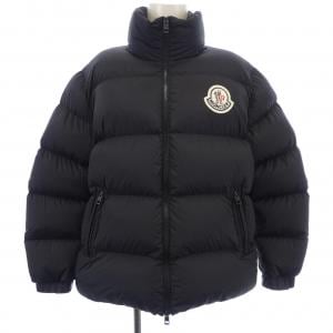 モンクレール MONCLER ダウンジャケット