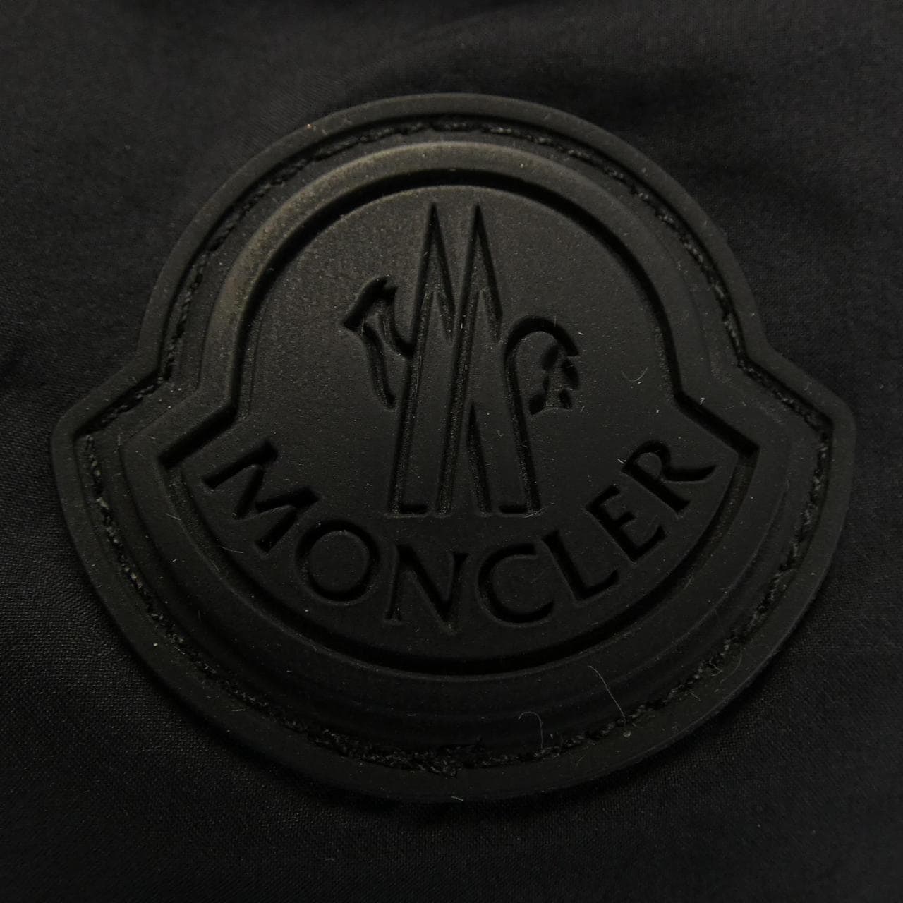 モンクレール MONCLER ダウンジャケット