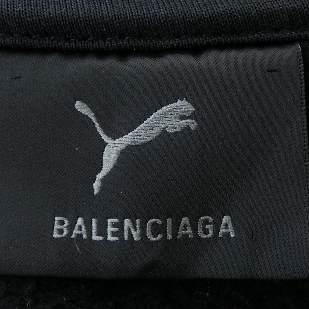 バレンシアガ BALENCIAGA 846912 TTVB4 ブルゾン