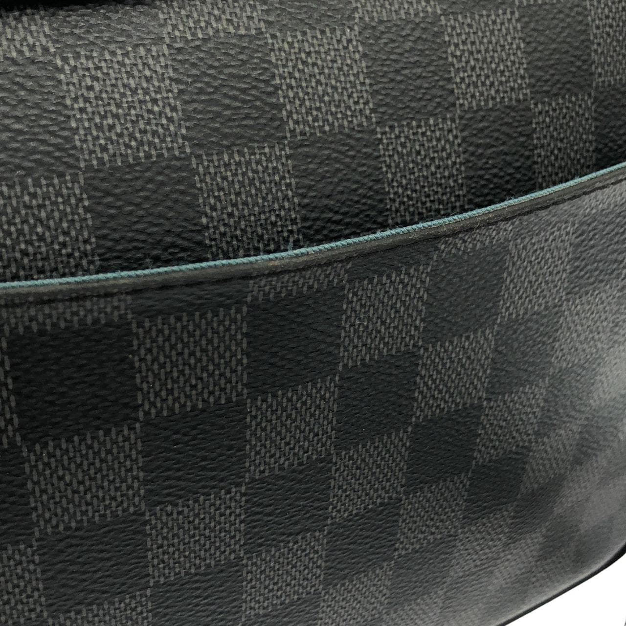 ルイヴィトン ダミエ グラフィット アルファ メッセンジャー N40188 ショルダーバッグ