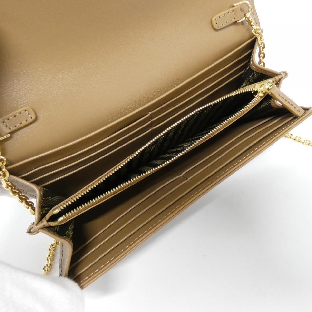 【新品】フェンディ バゲット 8M0365 A98P チェーンウォレット