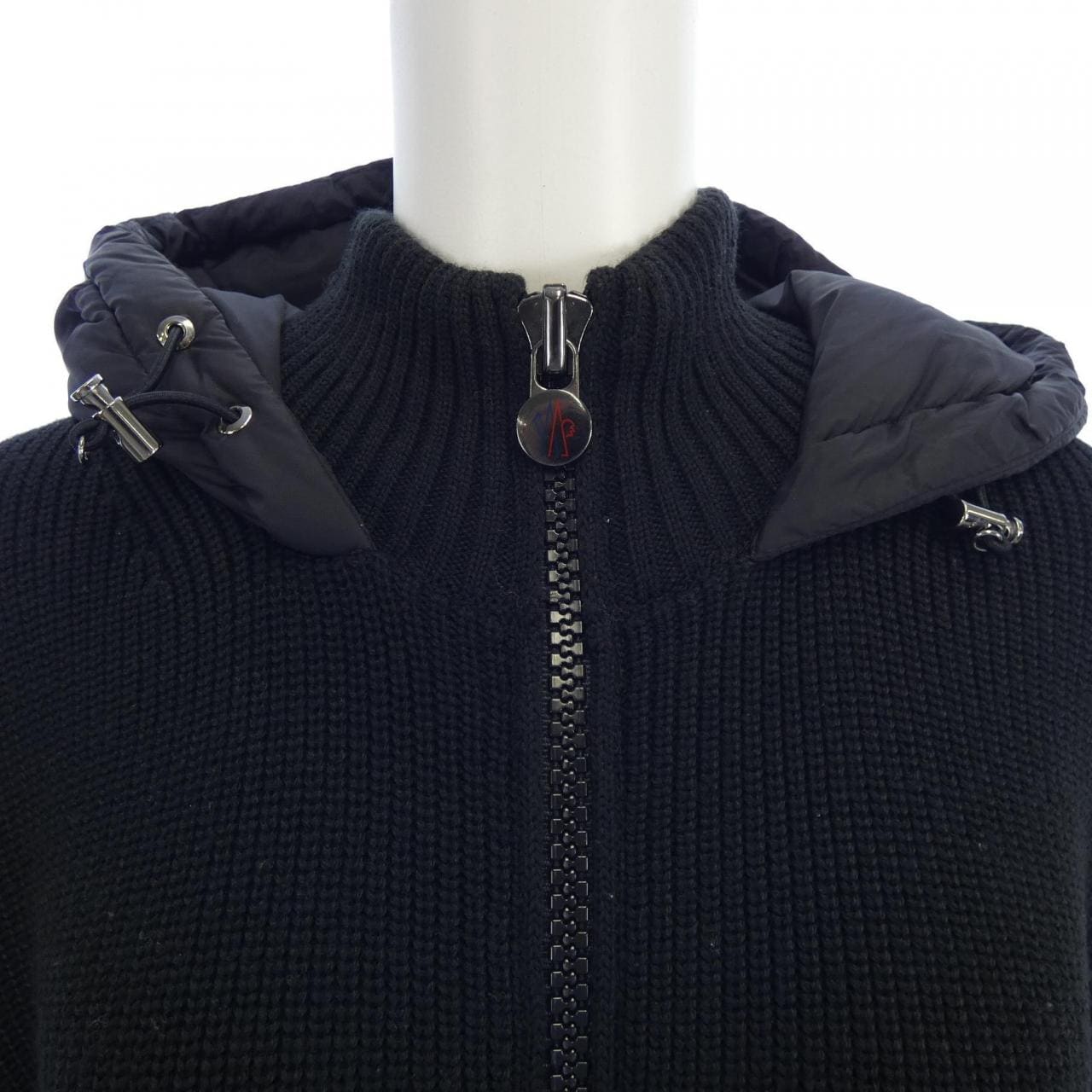 モンクレール MONCLER ダウンジャケット