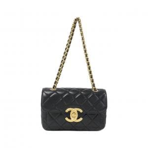 CHANEL shoulder bag