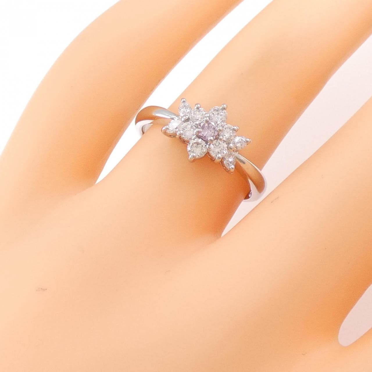 PT ピンクダイヤモンド リング 0.062CT