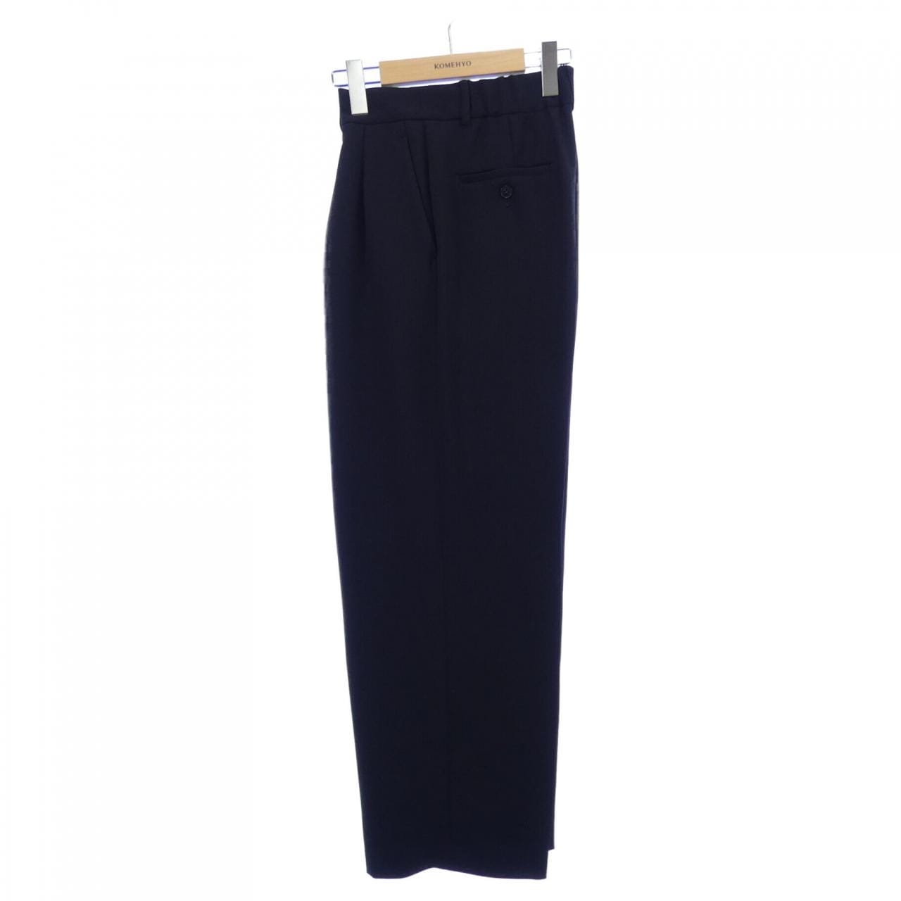 ニジュウサンク 23区 パンツ