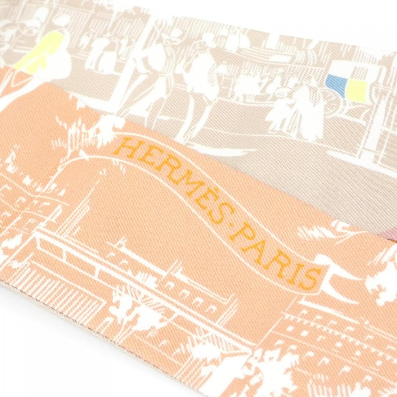 エルメス A L'OMBRE DES BOULEVARDS ツイリー 062910S スカーフ