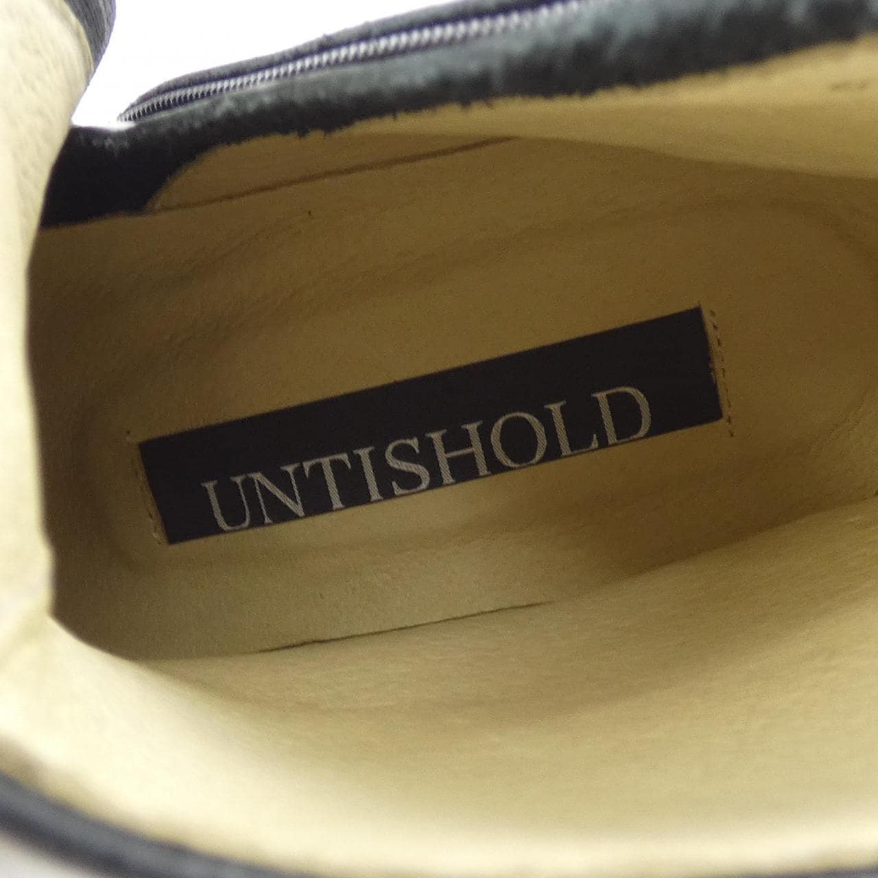 UNTISHOLD ブーツ