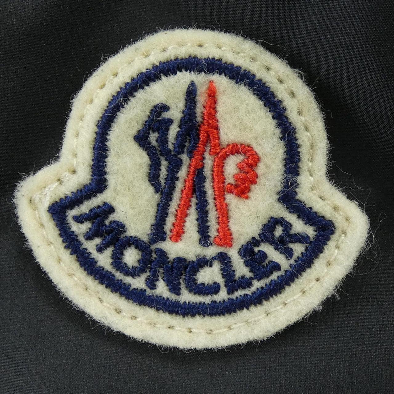 モンクレール MONCLER BUTOR ダウンベスト