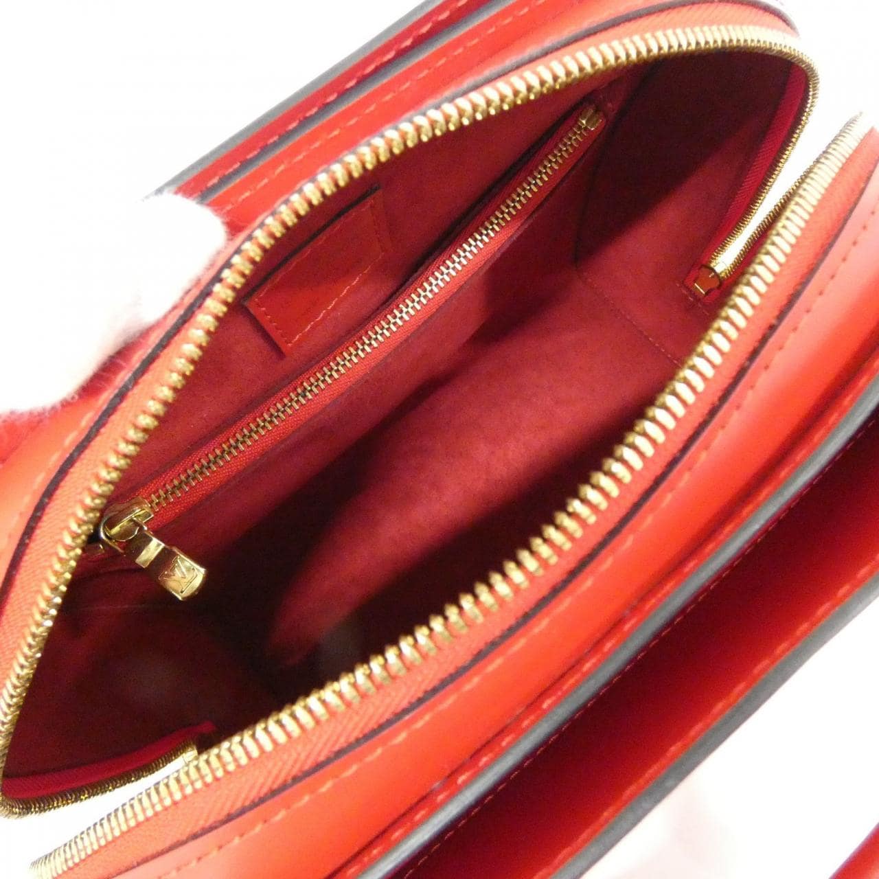 ルイヴィトン エピ ポンヌフ M52057 バッグ