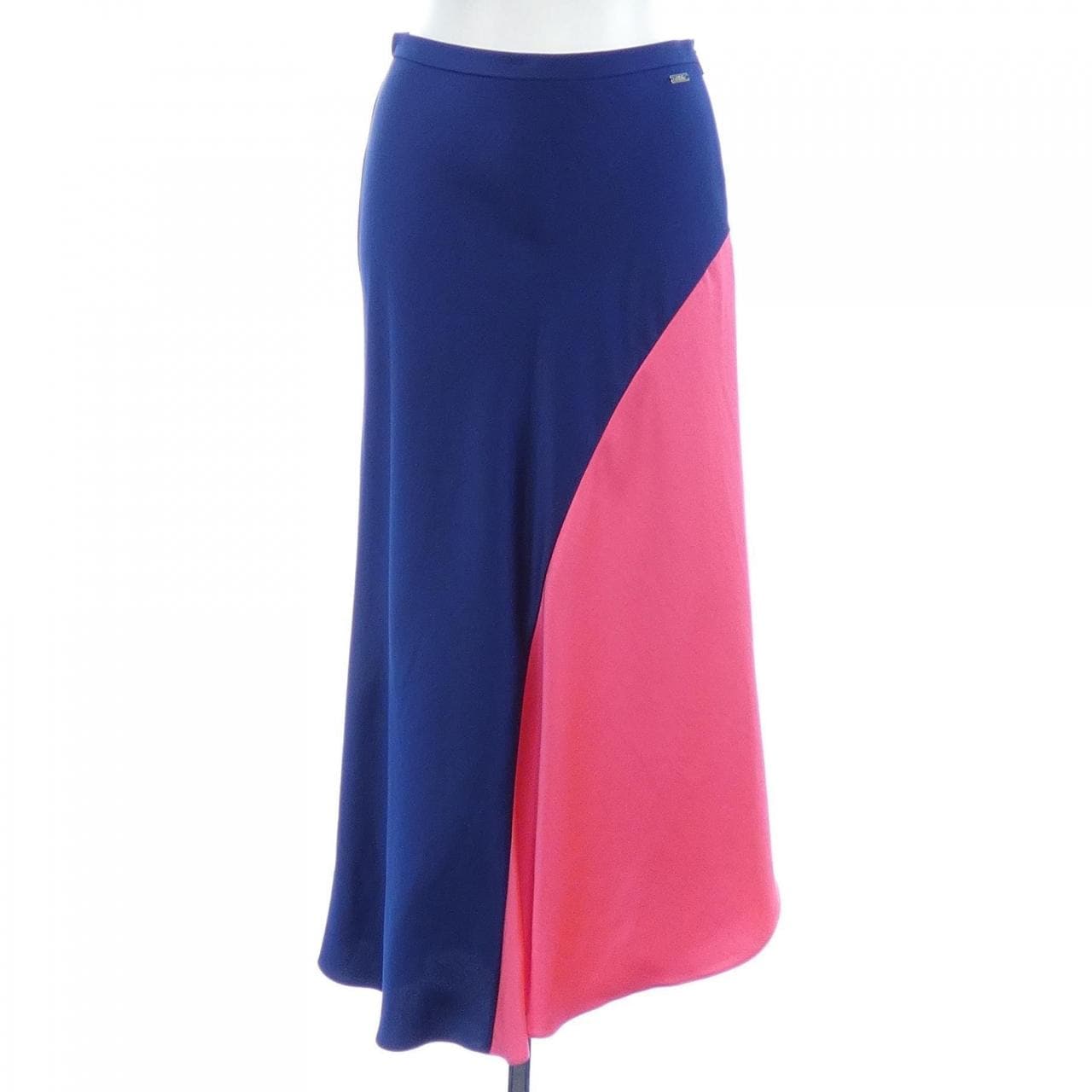 アルマーニ エクスチェンジ ARMANI EXCHANGE スカート