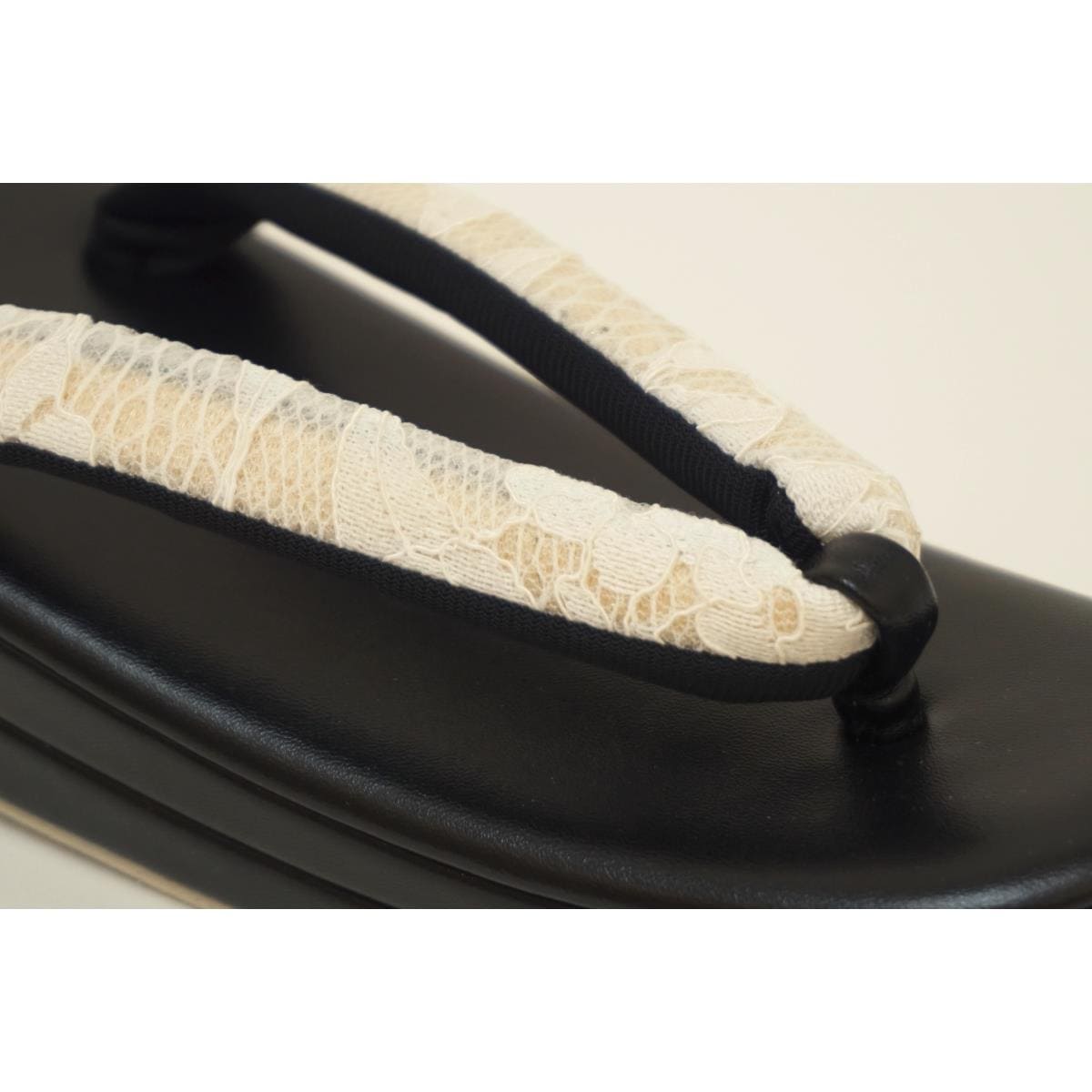 [新品] 凉鞋和包包套装